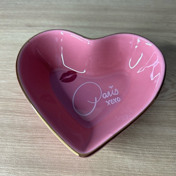 Paris Hilton Pink Heart Trinket Dish (NIB) - Picture 4 of 7